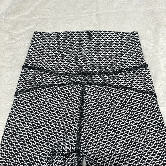 Lululemon | size 2 | in movement 7/8 tight - Picture 11 of 13